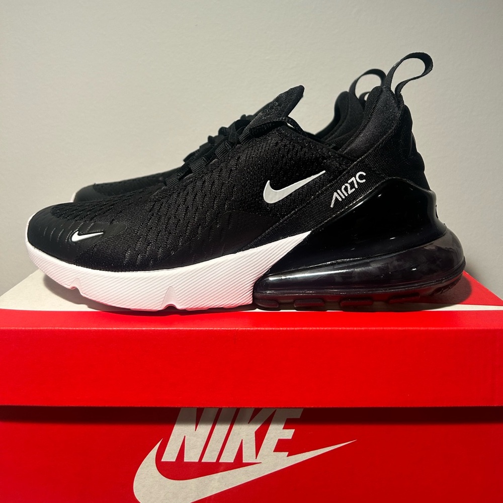 Boys Nike Air Max 270 Sneakers